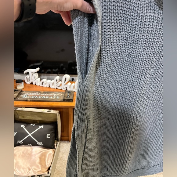 NWT One by One IXI 100% wool pullover sweater - Picture 6 of 8